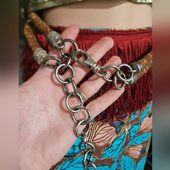 Vintage Made in Italy Braided Leather Medallion Belt – Artisan Statement Piece main image 12